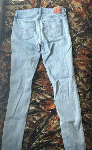 Levi’s Skinny thumbnail 3
