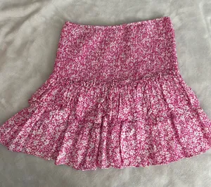 South Moon Under Skirt thumbnail 1