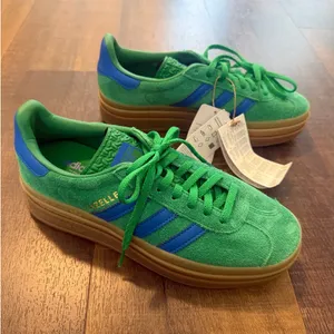 adidas Gazelle Indoor Green Blue Gum Sneakers Women's Size 6.5 thumbnail 8