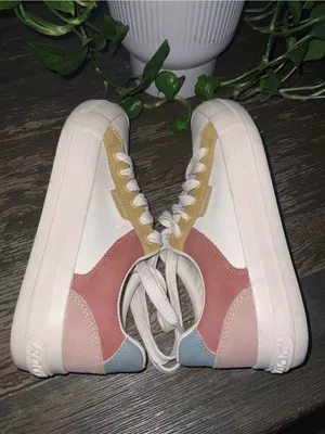 Rocket Dog White Sneakers with Yellow and Pink Panels Size 6 thumbnail 11
