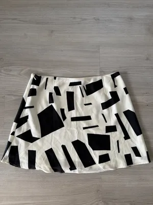 Cotton Candy LA Black & White Graphic Print Mini Skirt thumbnail 5