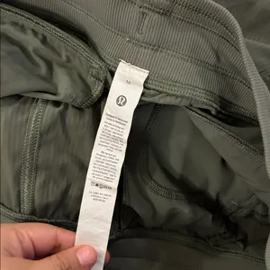 Lululemon Dance Studio Relaxed-Fit Mid-Rise Cargo Jogger Army Green size m thumbnail 6
