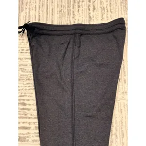 Nike women's small gray cropped jogger sweatpants thumbnail 6