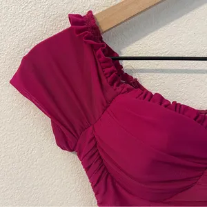 Privy Mesh Ruched Off The Shoulders Sweetheart‎ Mini Dress In Berry Size S thumbnail 2