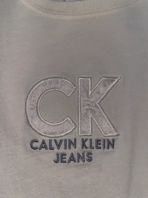 Calvin Klein Cropped Tee thumbnail 2
