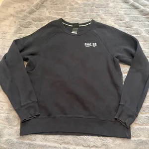 Nike SB Crewneck Sweatshirt Black Embroidered Logo Pullover Small thumbnail 3