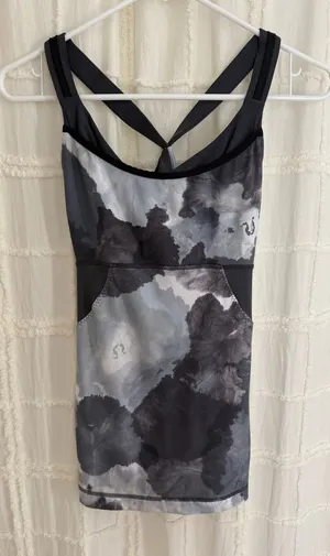 Vintage Lululemon Tank Top Built-In Bra thumbnail 1