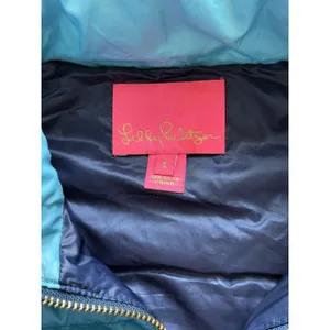 Lilly Pulitzer Noella Low Tide Down Puffer Vest‎ Small Navy Blue Ombre thumbnail 3