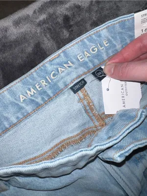 American Eagle Curvy '90s Skinny Jean in Stretch Ripped Destroyed Light Wash thumbnail 11
