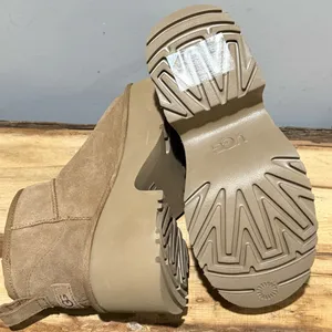 *NEW* UGG The Classic Ultra Mini New Heights‎ Boot Size 8 A52 thumbnail 10