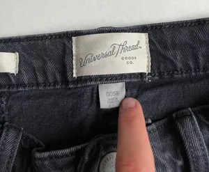 Universal Threads Jean Shorts thumbnail 4