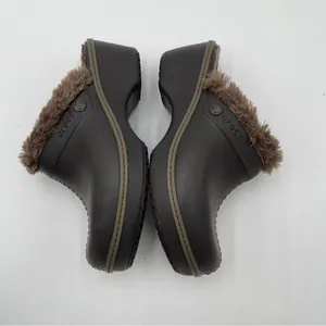 CROCS Cobbler Eva Clogs Heeled Mules Faux Fur Women’s Sz 7 Slip On Casual thumbnail 9