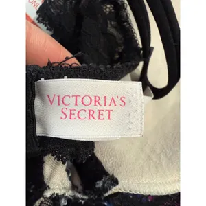Victoria's Secret Very Sexy Push-Up Bra‎ Black Floral Lace Underwire 34B thumbnail 5