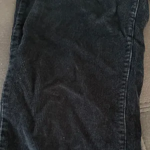 Women’s Columbia Black Corduroy Trousers Size 4 Regular thumbnail 7