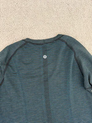 Lululemon Blue-Black Striped Long Sleeve Top Size 6 thumbnail 5