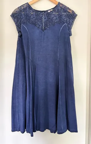 Alya Blue Flowy Lace Dress thumbnail 1