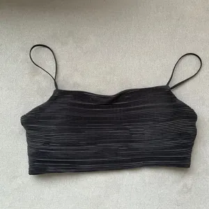 Alo Yoga Micro Plisse Game On Bra Black XS thumbnail 2