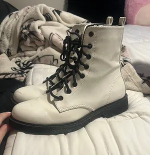 Time & Tru boots thumbnail 1