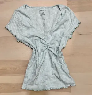 American Eagle Women Medium Cute Cottagecore Boho Retro Y2K Lettuce Trim Top thumbnail 1