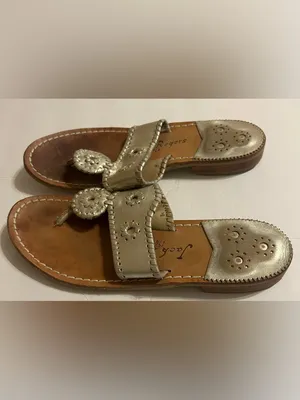 Jack Rogers Metallic Silver Leather Thong Sandals thumbnail 4