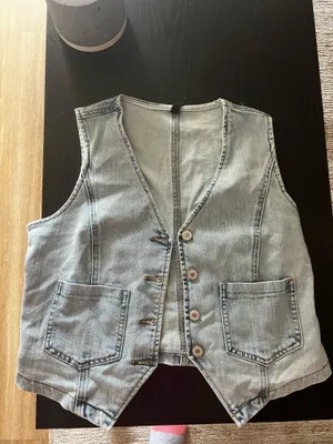 Denim button top thumbnail 2