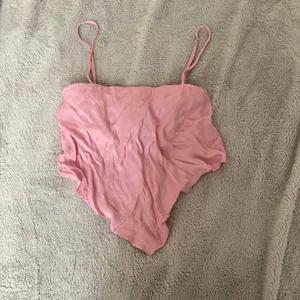 Zara Satin Effect Cropped Bandana Top thumbnail 2