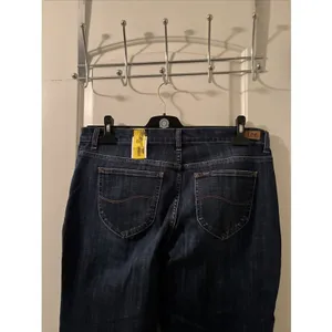 Lee Relaxed Fit Straight Leg Mid Rise Denim Pants Women's Size 16 Medium Blue thumbnail 10