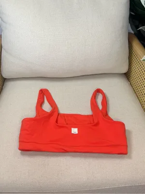 Vuori AllTheForm Sports Bra Size small thumbnail 4