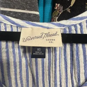 Universal Threads X305. dress thumbnail 2