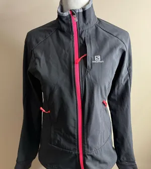Salomon Women's Black Jacket with Pink Accents clima wind momentum jacket med thumbnail 1