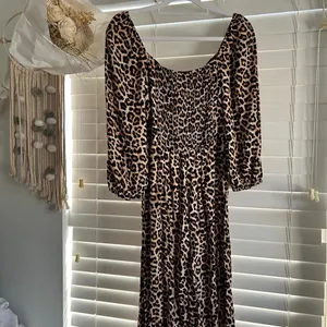 Leopard Print Milkmaid Midi Maxi Dress Mob Wife Medium H&M thumbnail 3