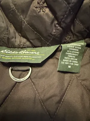 Women’s quilted Eddie Bauer vest  thumbnail 7