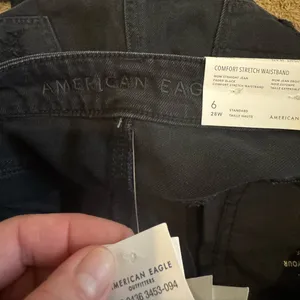 NWT American Eagle Outfitters Mom Straight Black Jeans size 6 thumbnail 14