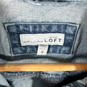 Ann Taylor LOFT Blue 100% Cotton Denim Trucker Jacket Classic Small Jean thumbnail 6