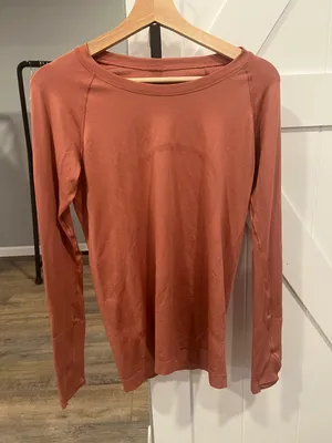 Lululemon Swiftly Tech Long Sleeve thumbnail 1