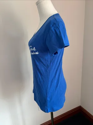 Bella Royal Blue V-Neck Short Sleeve Tee with White Script Stoli Blueberi thumbnail 3