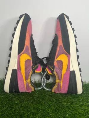 Nike Waffle One Active Fuchsia Yellow Black Women’s Size 5.5 thumbnail 6