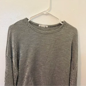 Caution to the Wind Women's Long Sleeve Top‎ Olive Green White Stripes Ribbed thumbnail 4