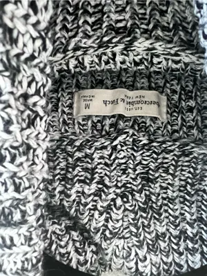 Abercrombie and Fitch Women's Long Sleeve Turtleneck Black Marled Sweater Jumper thumbnail 3