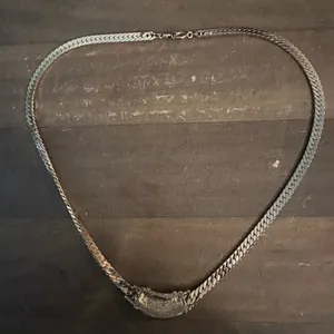 Vintage Avon thick gold rhinestone necklace, earrings and ring set thumbnail 4