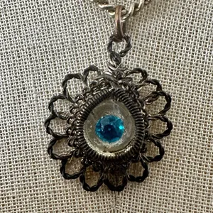 Filigree flower vintage pendant necklace thumbnail 2