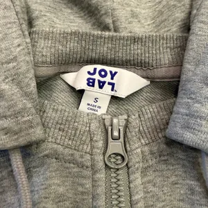JoyLab Cropped Light Gray Zip-Up Hoodie, Size Small thumbnail 3