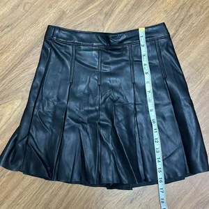 Hollister Ultra High-Rise Black Leather Pleated Skirt Sz S thumbnail 9