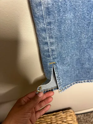 7 for all‎ mankind Women's Jeans Original Bootcut Size 27 Hem Split Light Wash thumbnail 3