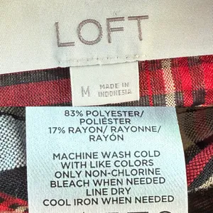 LOFT Womens Shirt Blouse Red Black Plaid‎ Puff Sleeve V Neck Size Medium thumbnail 8