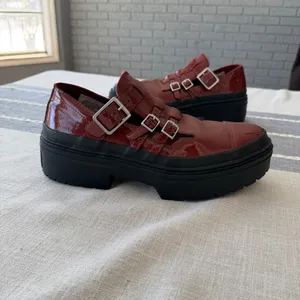 Converse Lug Sole Mary Jane’s Women’s Size 10.5 Red Patent Leather Platform Y2K thumbnail 6