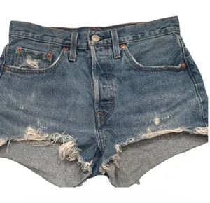  Levi's Levi's Distressed Button Fly Medium Blue Cutoff Denim Shorts thumbnail 1
