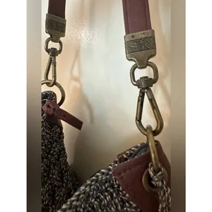 The Sac Woven Hobo Shoulder Bag in Brown and Cream thumbnail 4