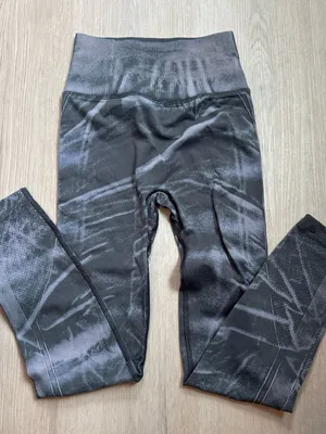 lululemon athletica Black & Gray Tie-Dye Leggings thumbnail 2