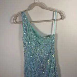 IEENA for Mac Duggal Gown Aqua Iridescent Sequin One Shoulder Dress Prom Women 2 thumbnail 4